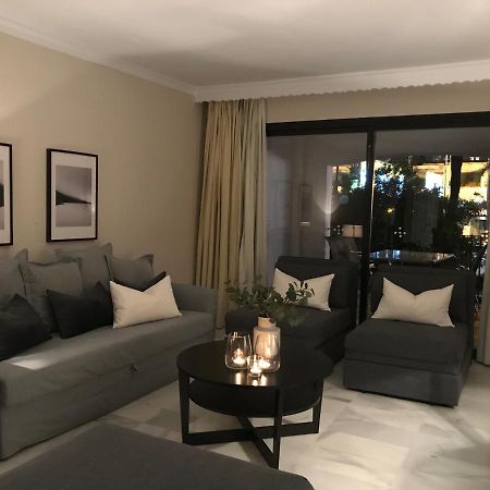 マルベーリャLarge And Elegant In Puerto Banus With Pools And Paddleアパートメント エクステリア 写真