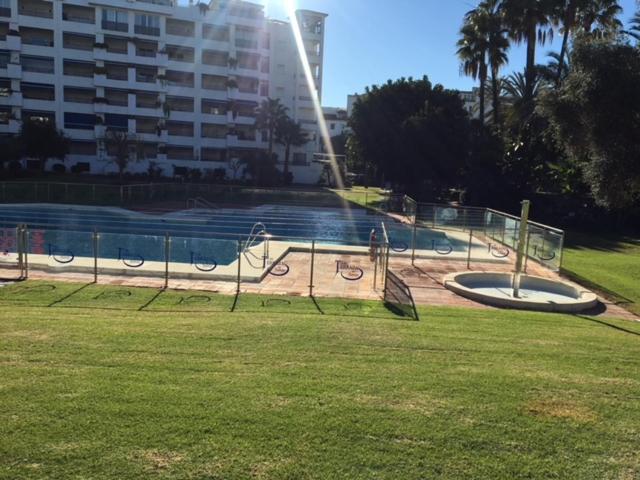 マルベーリャLarge And Elegant In Puerto Banus With Pools And Paddleアパートメント エクステリア 写真